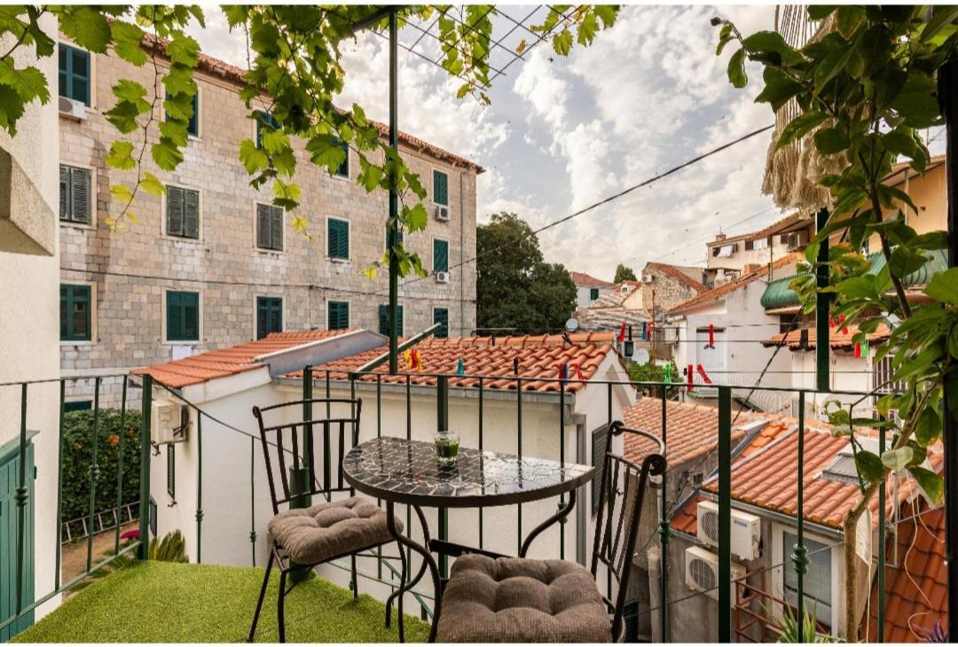 Villa Angie Old Town With Jacuzzi Спліт Екстер'єр фото